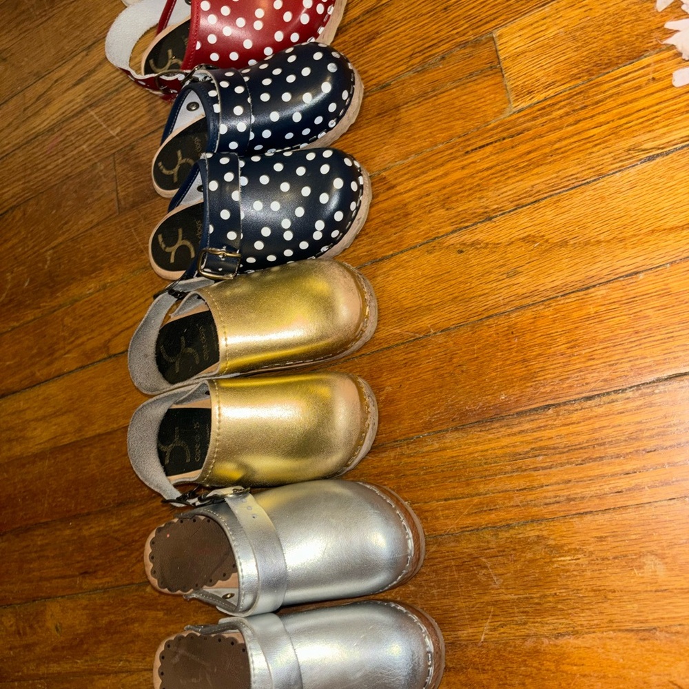 Stylish Polka Dot and Metallic Clogs